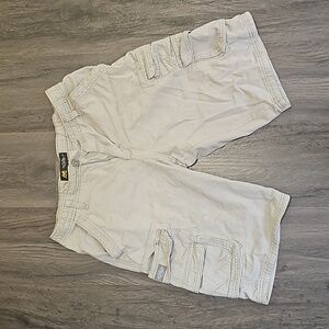 Lee Kahki 16R Shorts